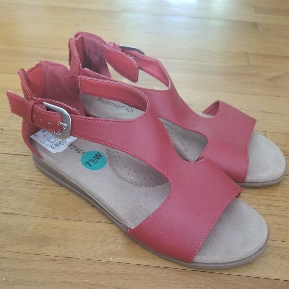 Baretraps Red Women's Sandals Size 7.5 Wide NWTO